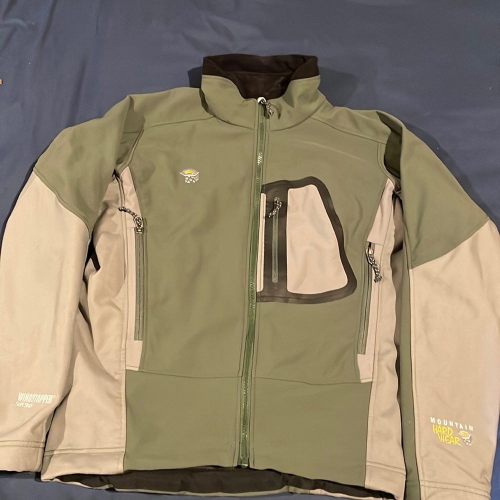 Mens mountain hardwear soft shell jacket